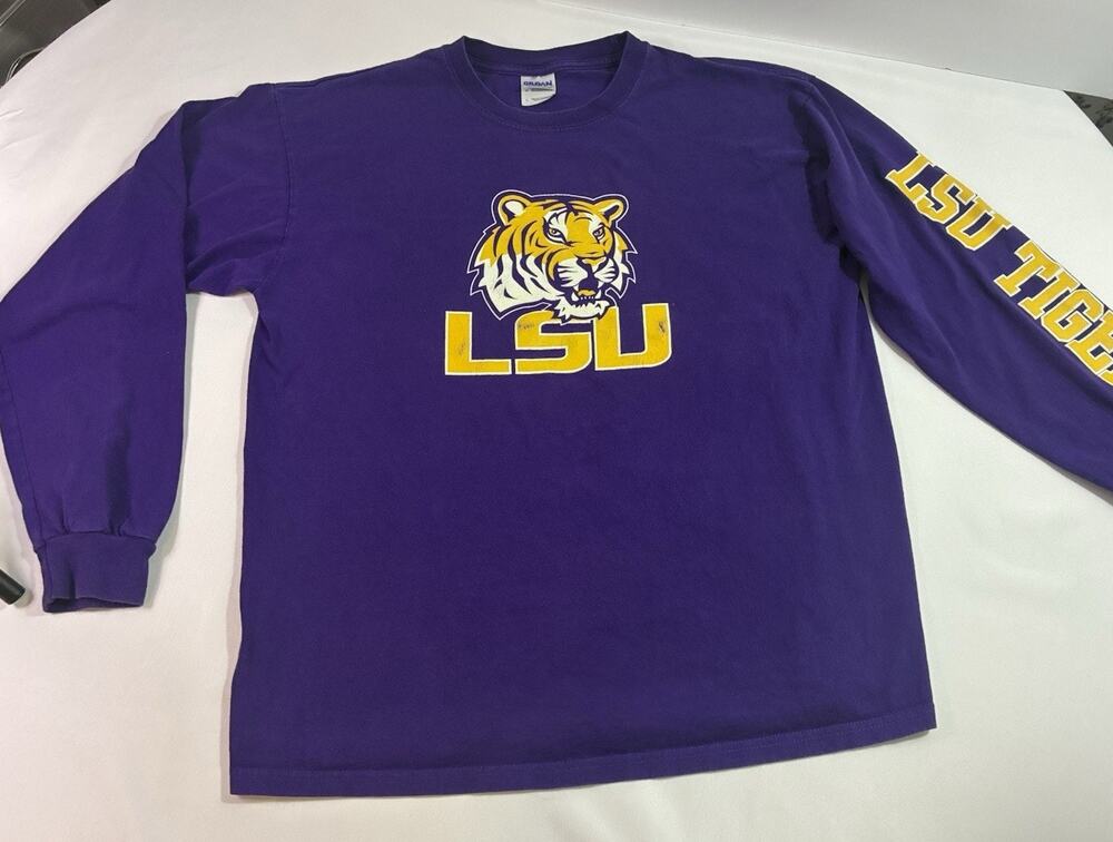 LSU Tigers Long Sleeve Shirt Mens Large Purple Crewneck Graphic Tee Gildan